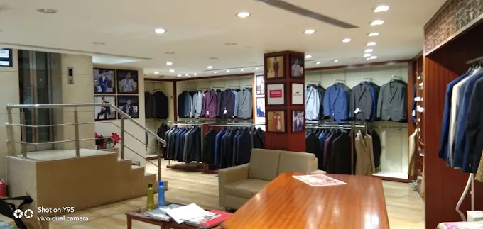 The Raymond shop